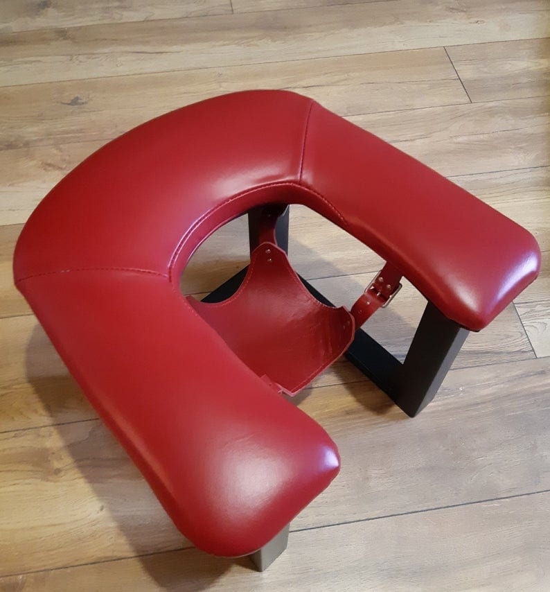 Office queening chair.